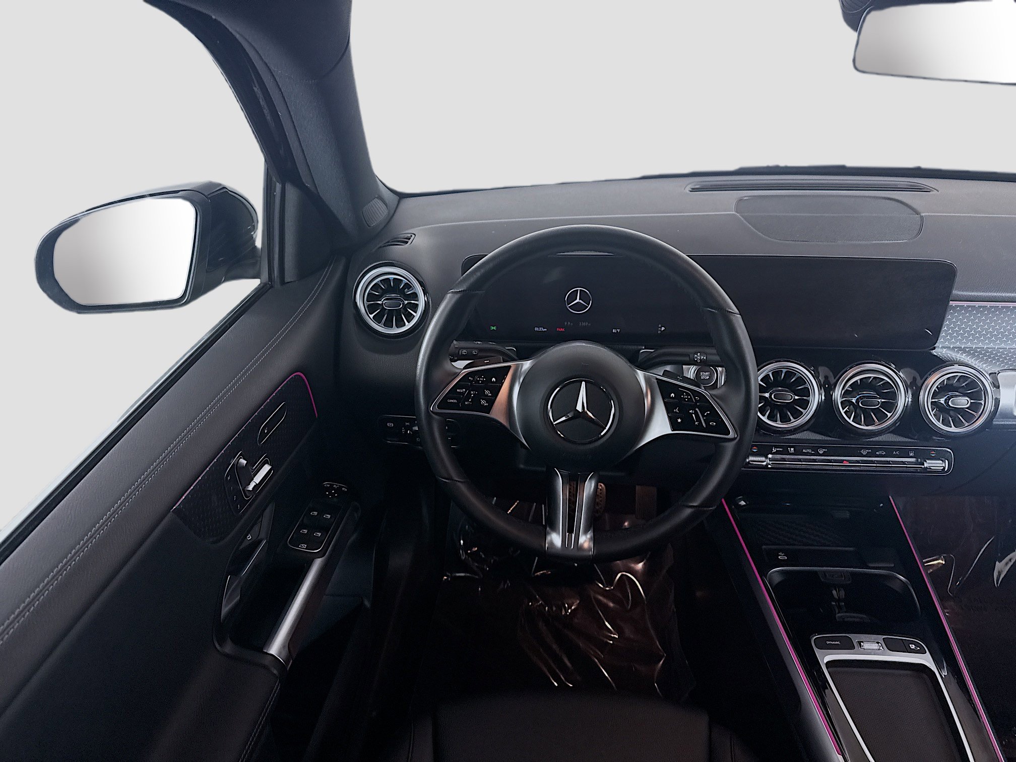 Used 2024 Mercedes-Benz EQB 300 4MATIC image 17