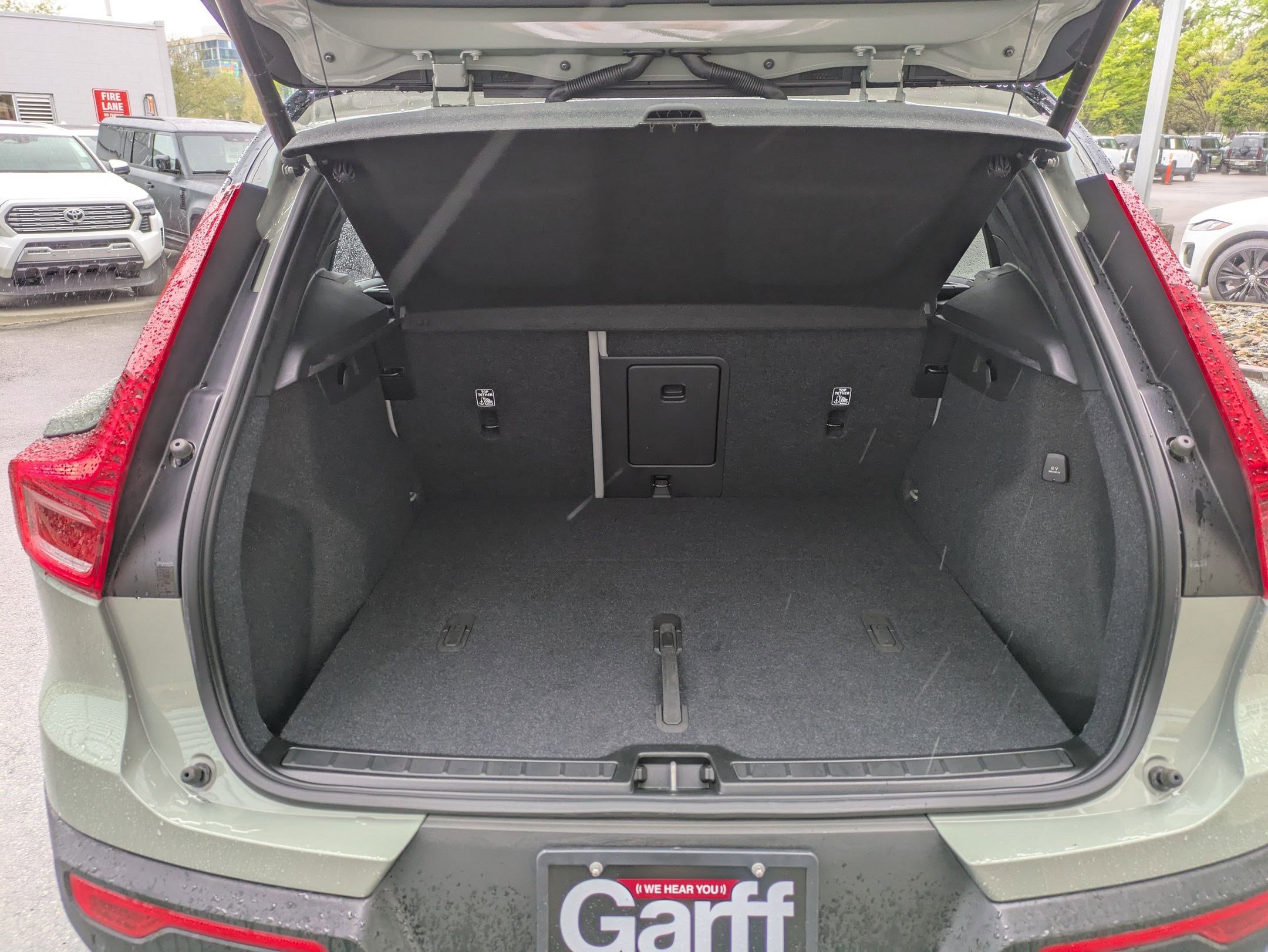 Used 2023 Volvo XC40 Recharge Ultimate image 27