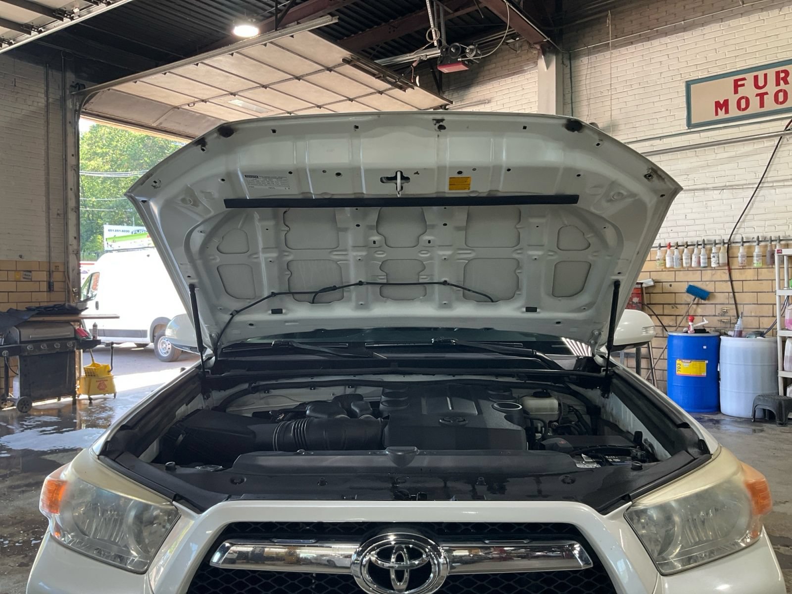 Used 2013 Toyota 4Runner SR5 w/ Premium Pkg w/3rd Row Seat AWD/4WD image 34