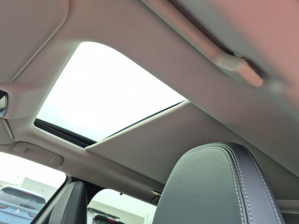 New 2026 Mitsubishi Outlander SEL image 34