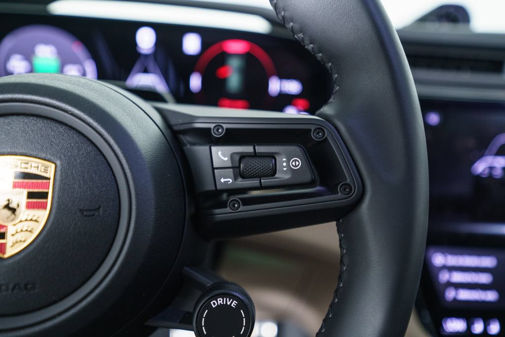 Used 2026 Porsche Cayenne Electric AWD/4WD image 23