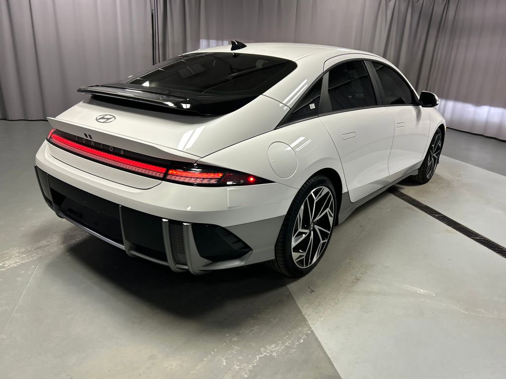 Used 2023 Hyundai Ioniq 6 SEL image 7