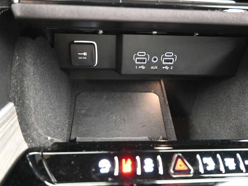 Used 2024 Jeep Wagoneer Series II image 28
