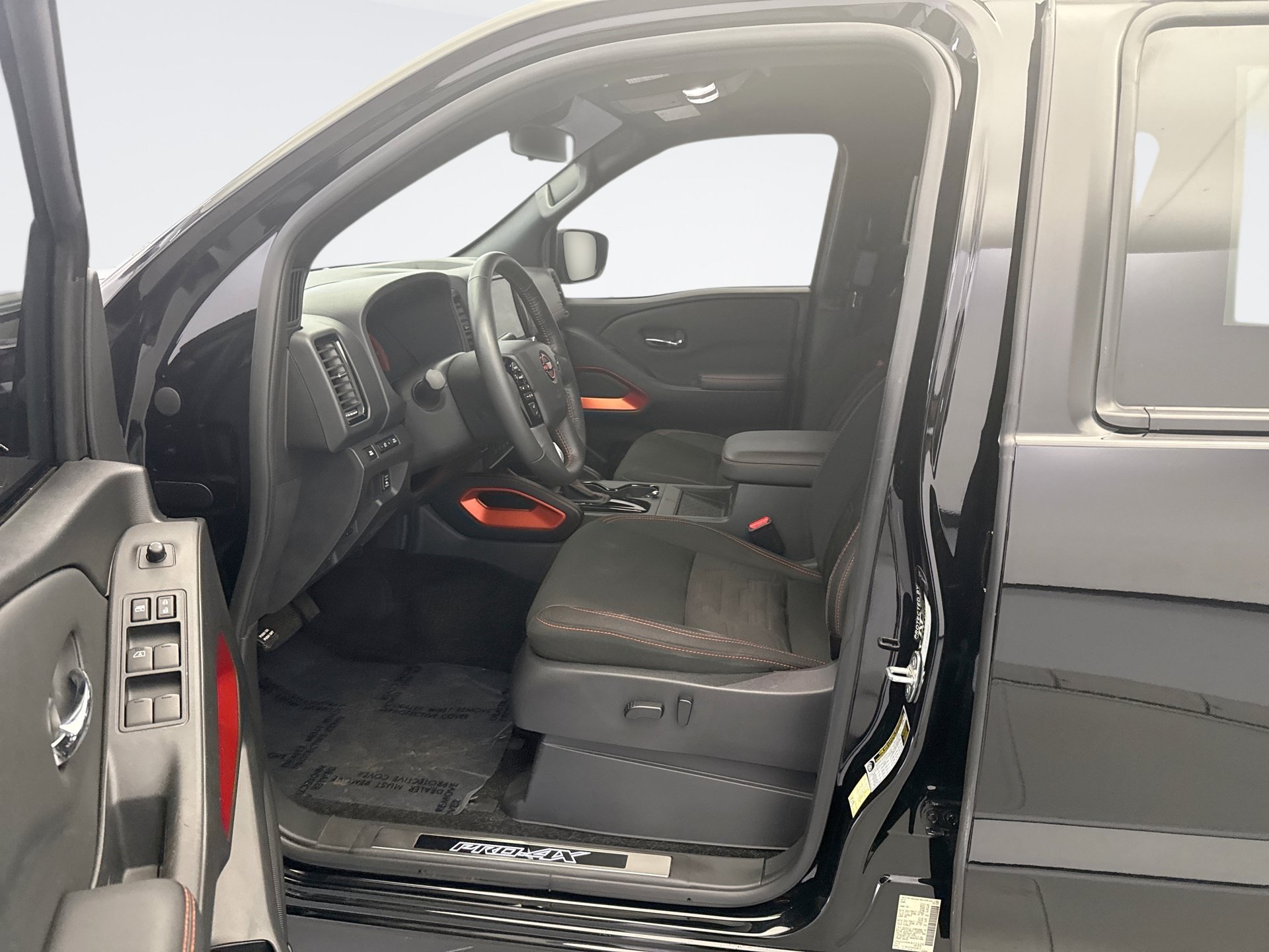 Used 2023 Nissan Frontier PRO-4X w/ Pro Convenience Package AWD/4WD image 10