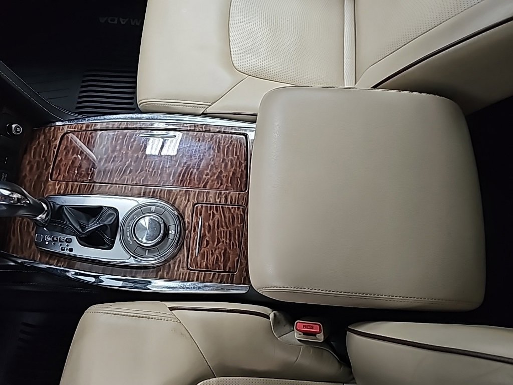Used 2018 Nissan Armada Platinum w/ Captain Seat Package image 21