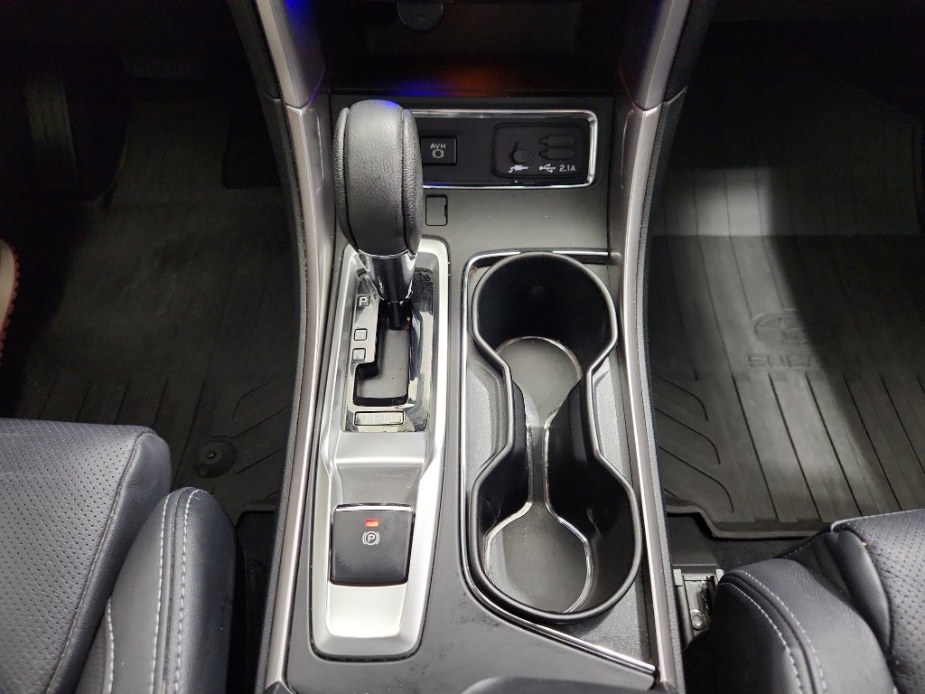 Used 2022 Subaru Ascent Limited w/ Technology Package image 28