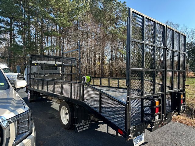 Used 2024 Isuzu NPR image 6