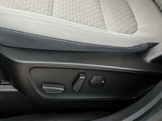 Certified 2022 Ford Escape SE w/ SE Sport Appearance Package image 12