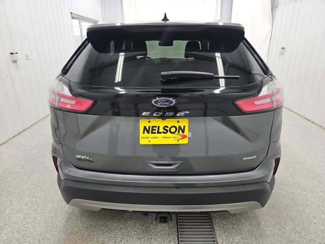 Used 2024 Ford Edge SEL w/ Convenience Package image 7