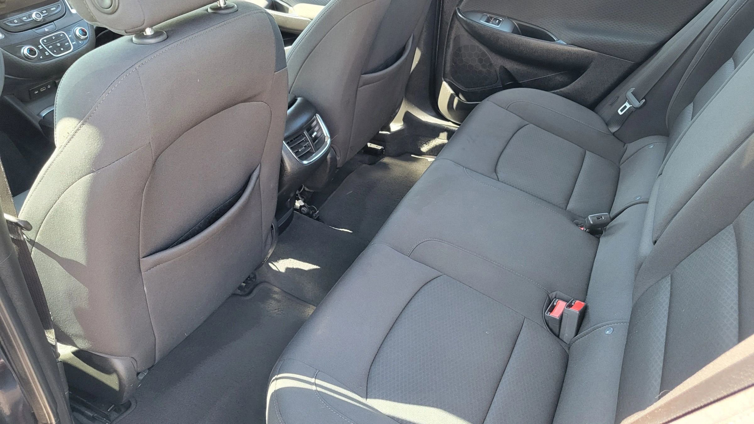 Used 2019 Chevrolet Malibu LT FWD image 17