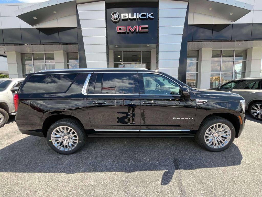 New 2026 GMC Yukon XL Denali AWD/4WD image 2