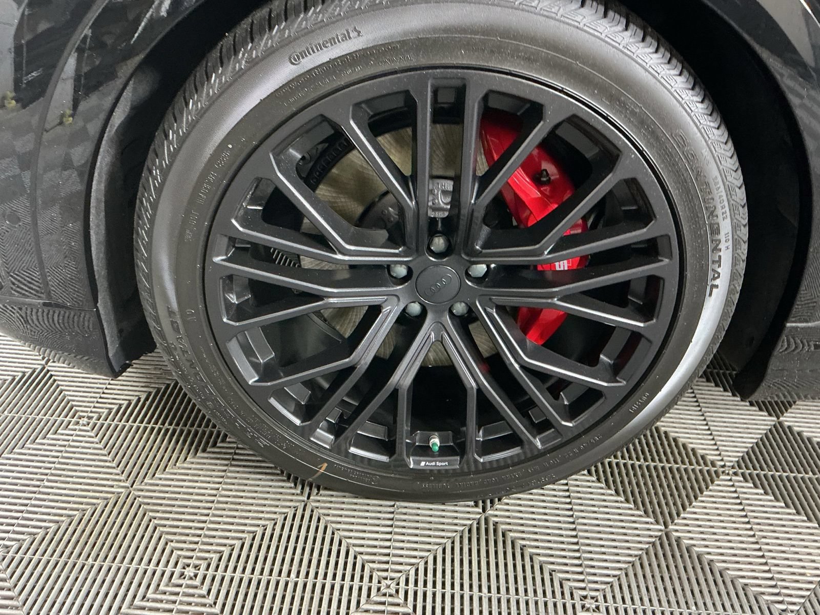New 2027 Audi SQ8 Prestige AWD/4WD image 5
