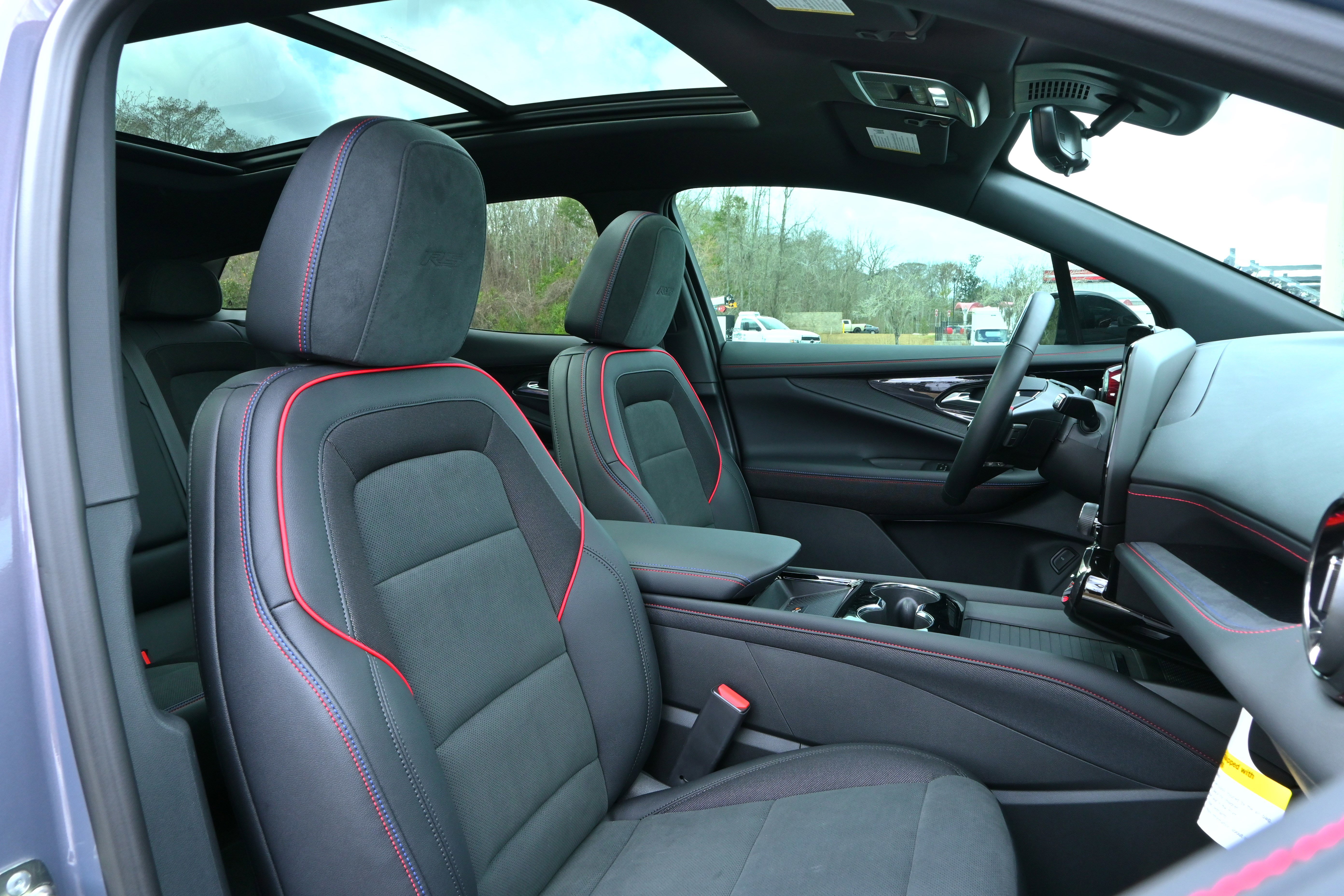 New 2025 Chevrolet Blazer EV RS w/ Super Cruise Package AWD/4WD image 9