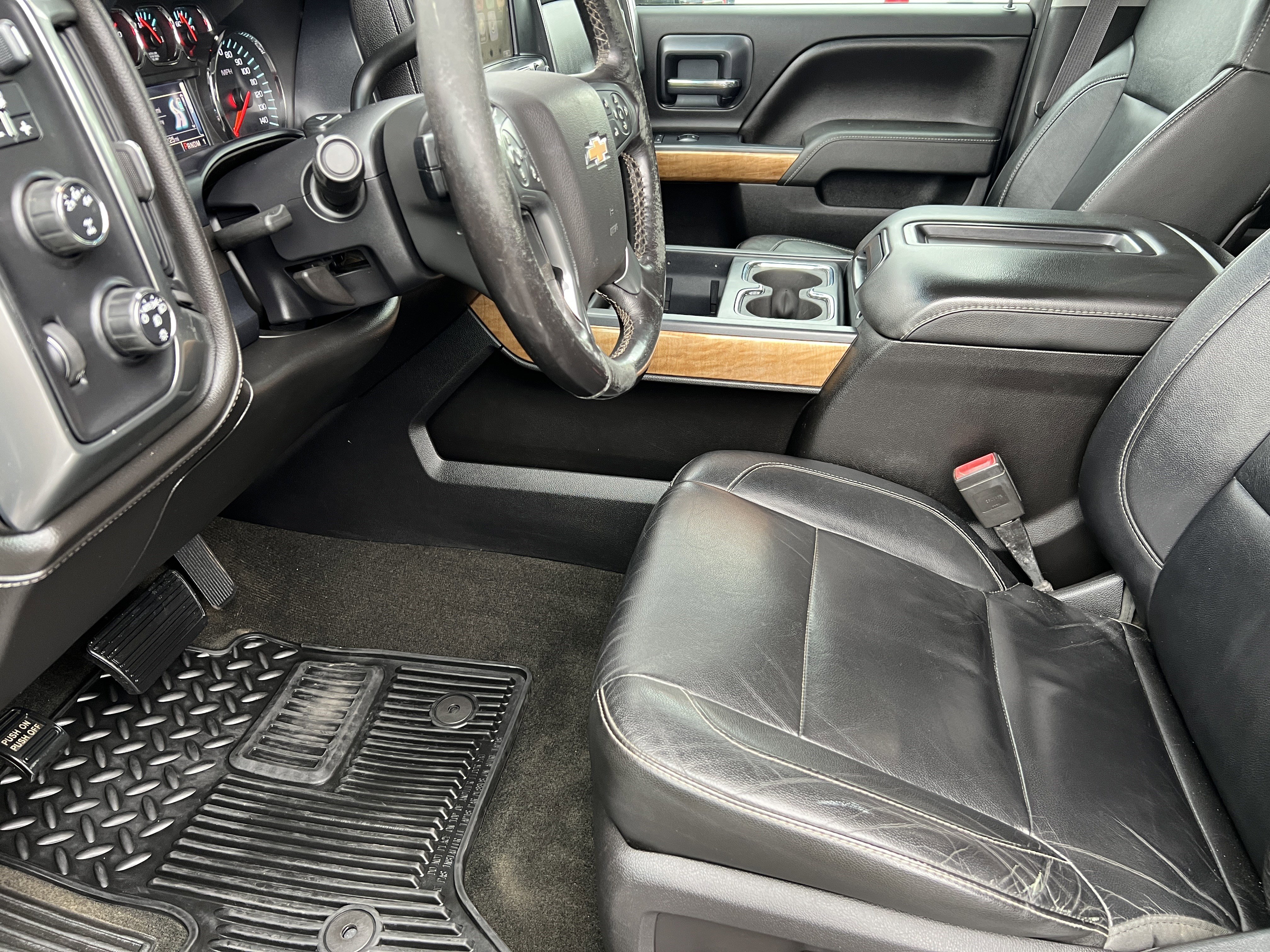 Used 2015 Chevrolet Silverado 3500 LTZ w/ Duramax Plus Package AWD/4WD image 15