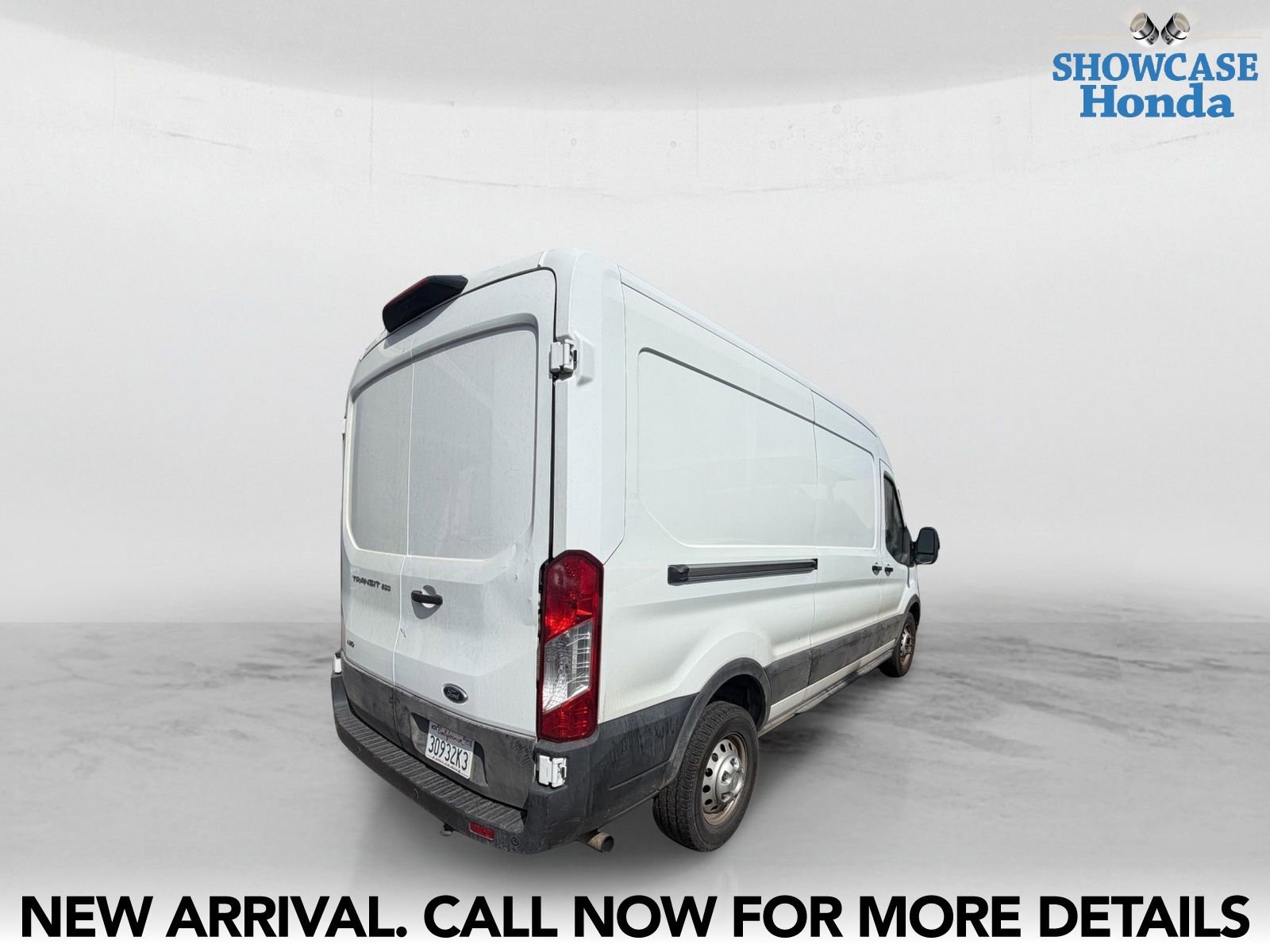 Used 2023 Ford Transit 250 Medium Roof AWD w/ Load Area Protection Package image 5