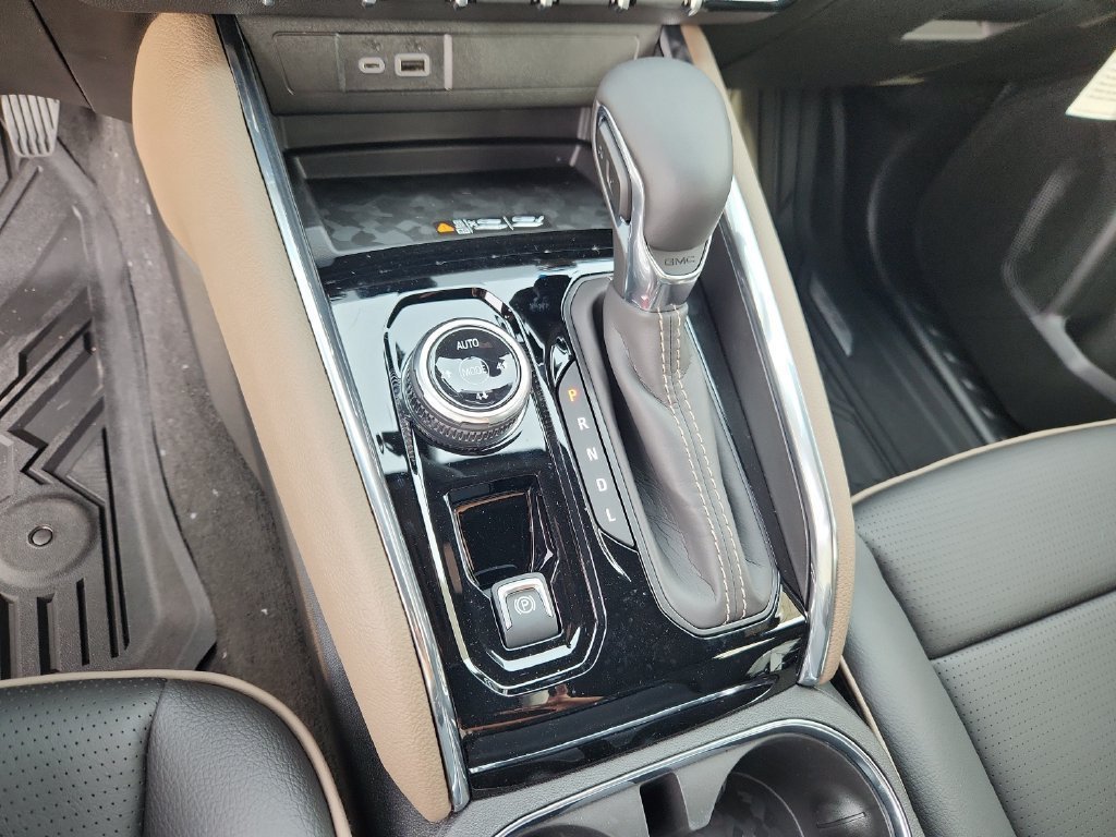 New 2026 GMC Canyon Denali AWD/4WD image 14