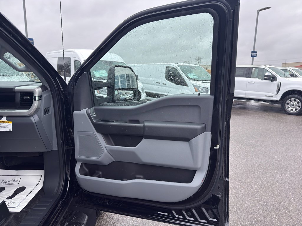 New 2026 Ford F450 XL w/ XL Chrome Package image 15