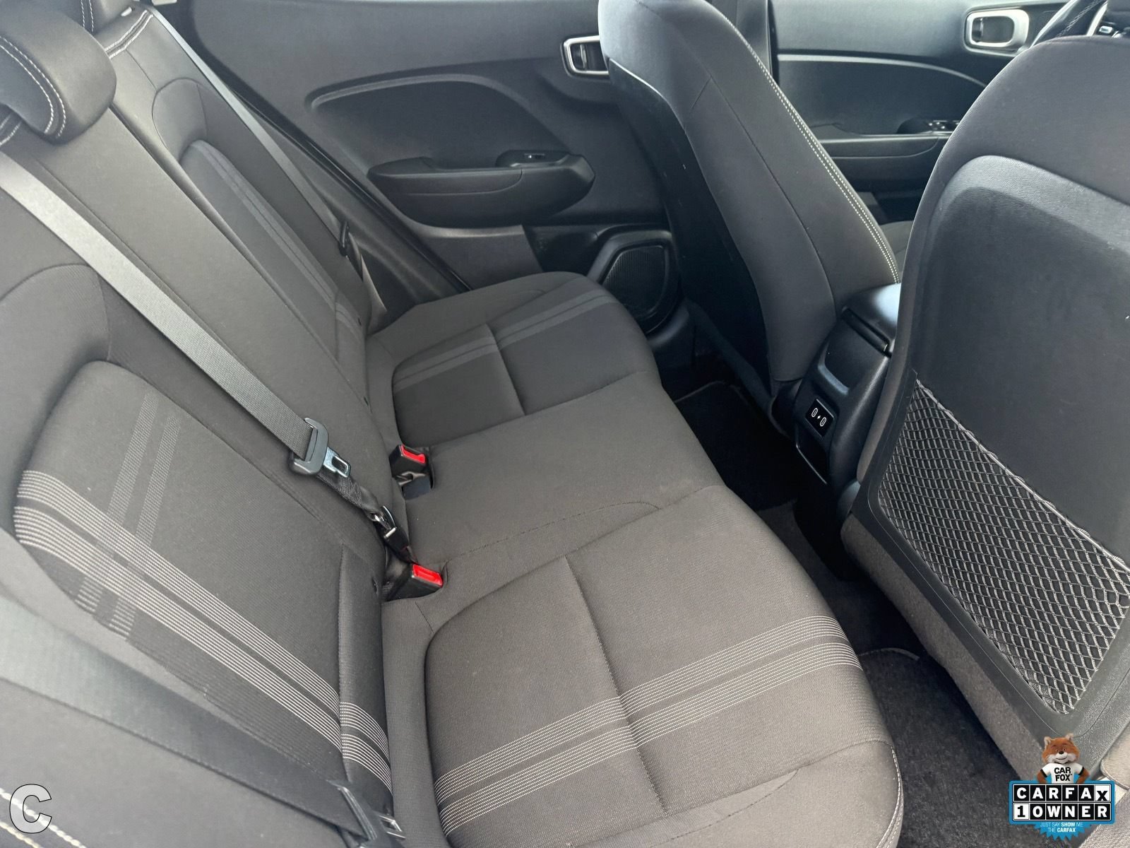 Used 2024 Hyundai Venue SEL FWD image 14