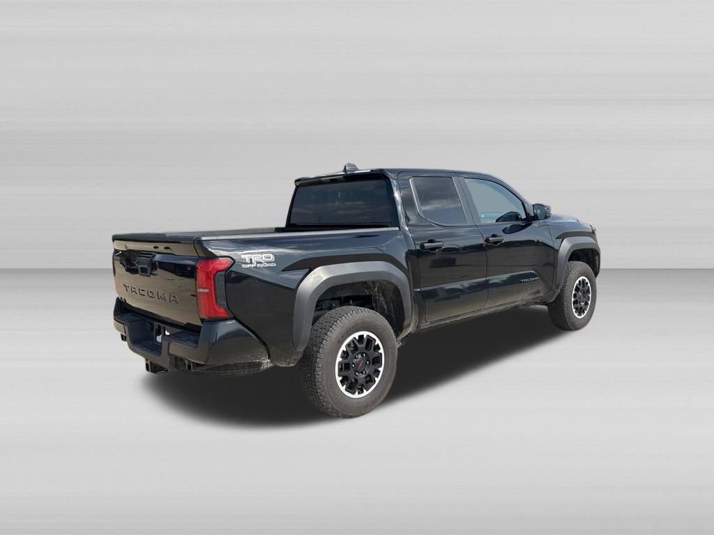 Used 2024 Toyota Tacoma TRD Off-Road AWD/4WD image 5
