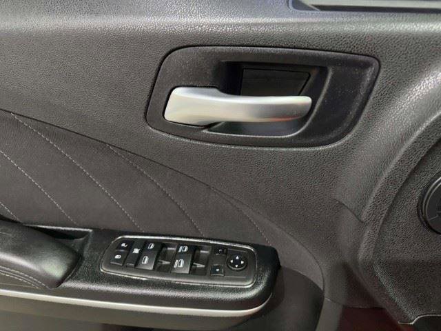 Used 2022 Dodge Charger SXT AWD/4WD image 19