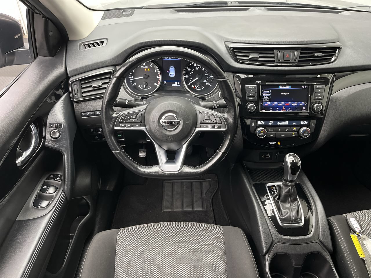 Used 2020 Nissan Rogue Sport SV w/ All-Weather Package AWD/4WD image 12