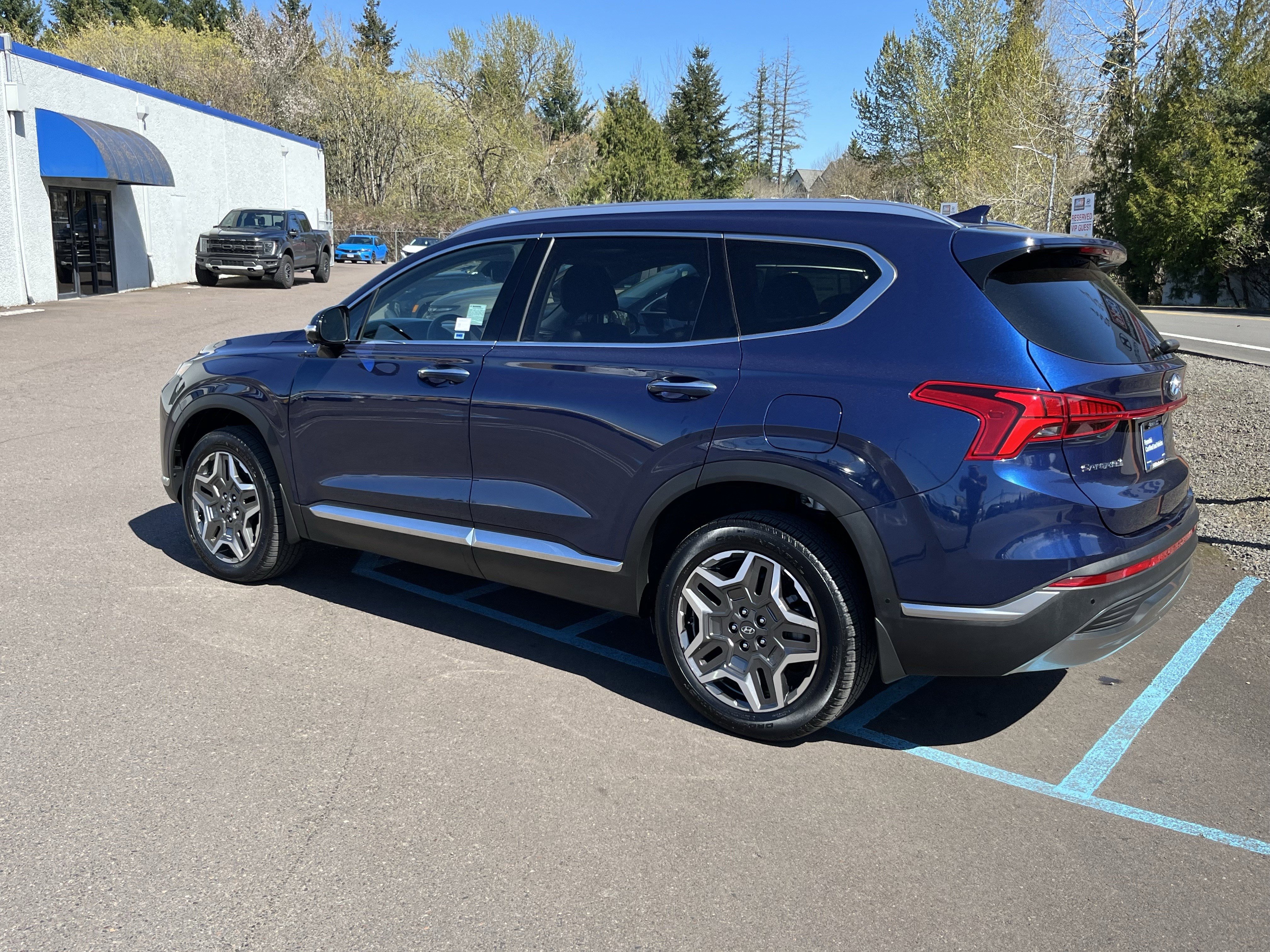 Certified 2023 Hyundai Santa Fe Limited image 3