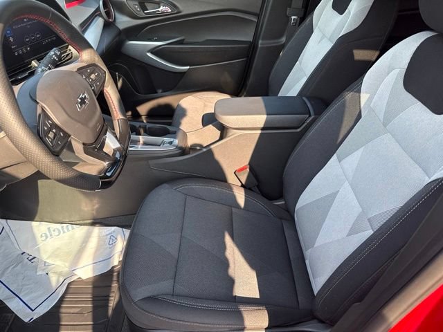 New 2026 Chevrolet Trax RS w/ Sunroof Package FWD image 18