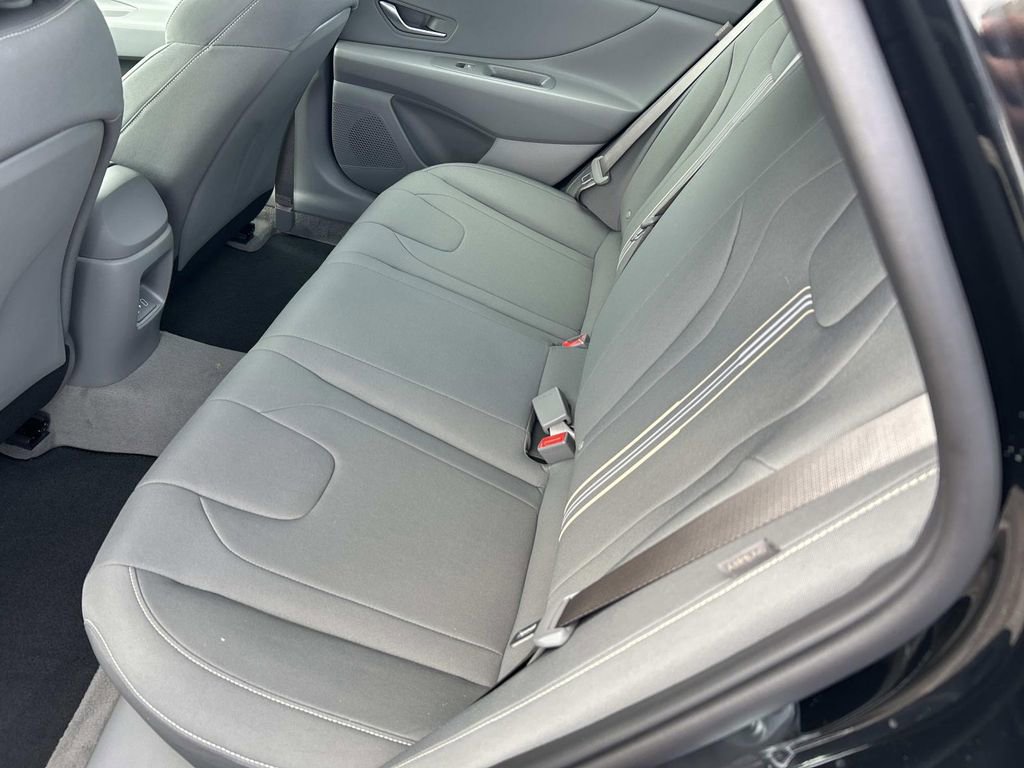 New 2026 Hyundai Elantra Sport image 18