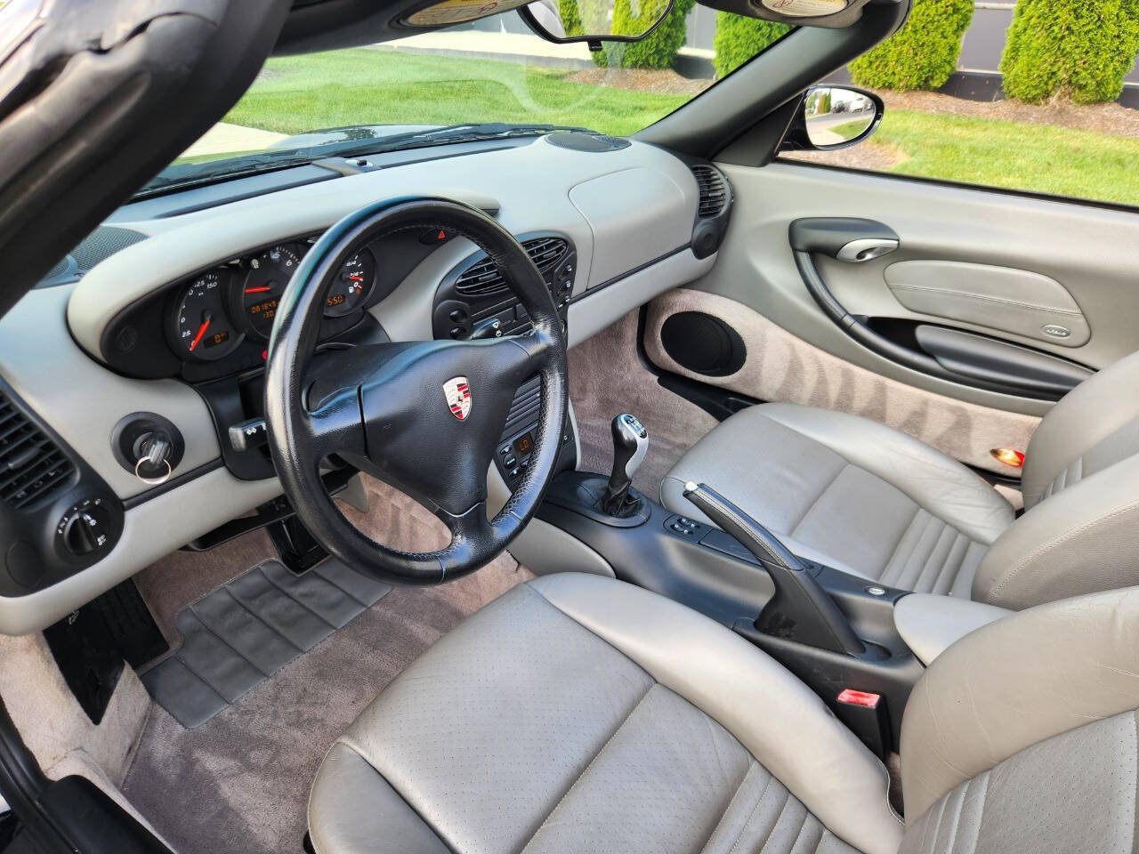 Used 2002 Porsche Boxster RWD image 9
