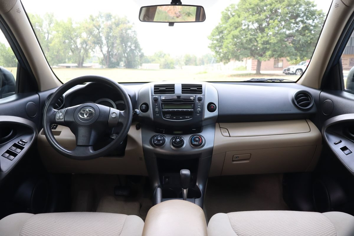 Used 2011 Toyota RAV4 4WD w/ Upgrade Value Pkg image 17