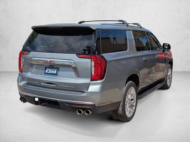 Used 2023 GMC Yukon XL Denali AWD/4WD image 5