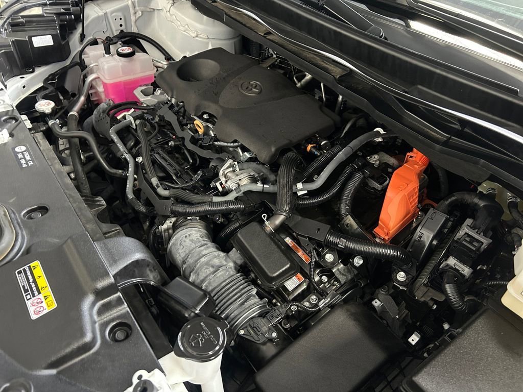 Used 2022 Toyota Sienna Platinum image 30