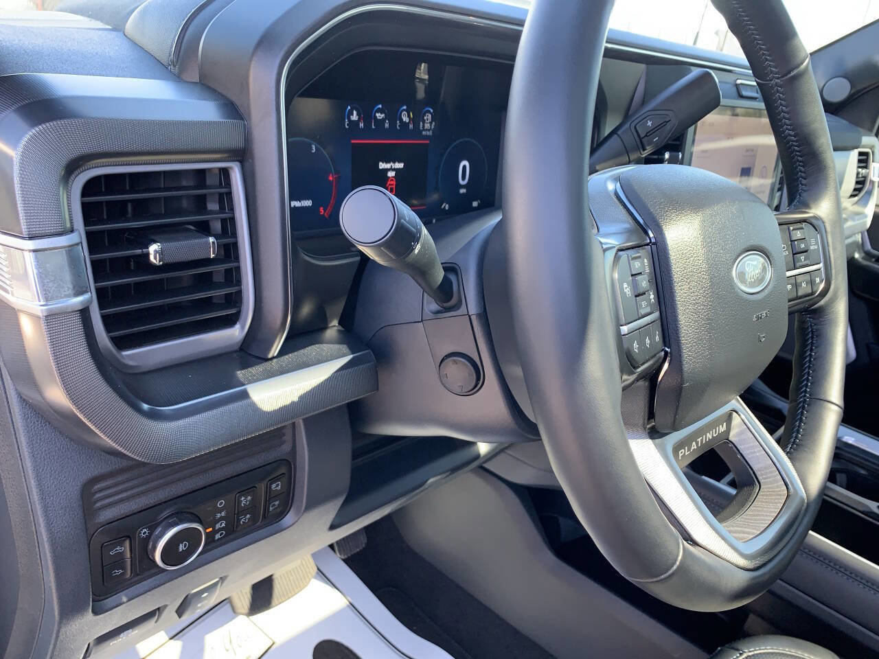 Used 2025 Ford F250 Platinum AWD/4WD image 16