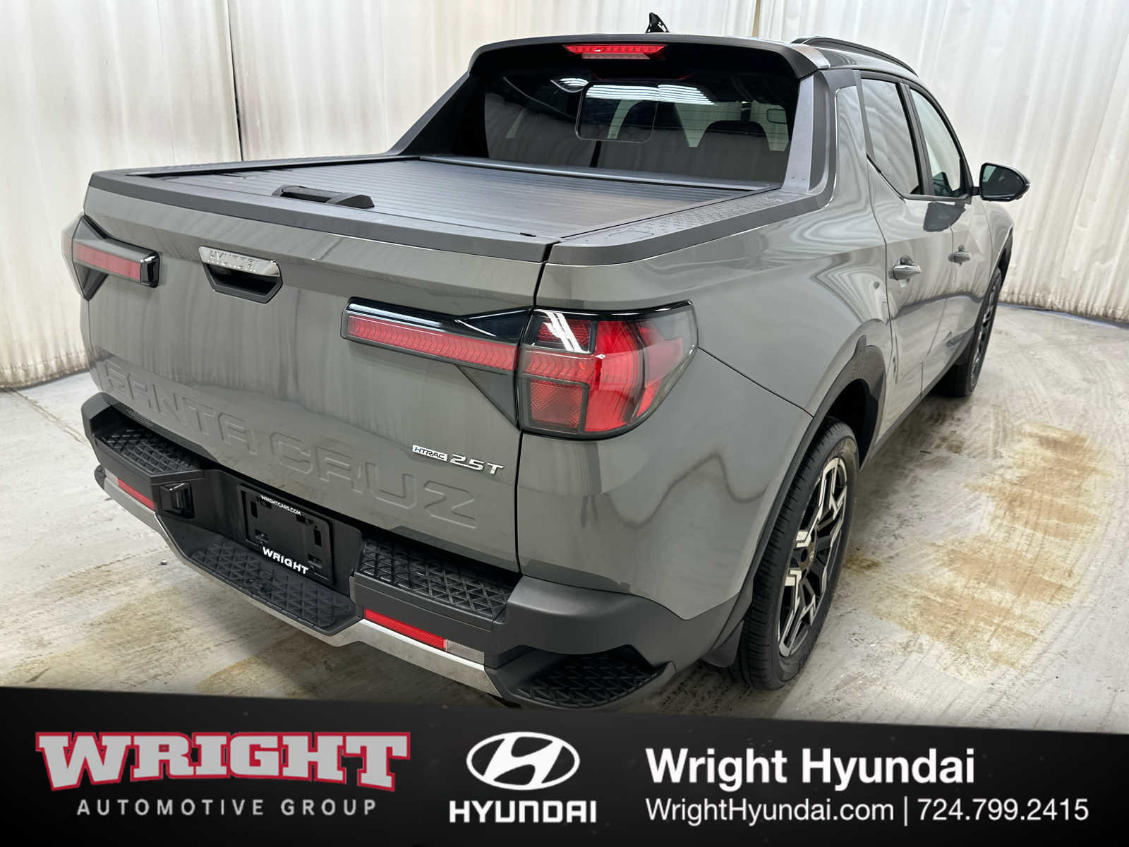 Used 2025 Hyundai Santa Cruz Limited AWD/4WD image 6