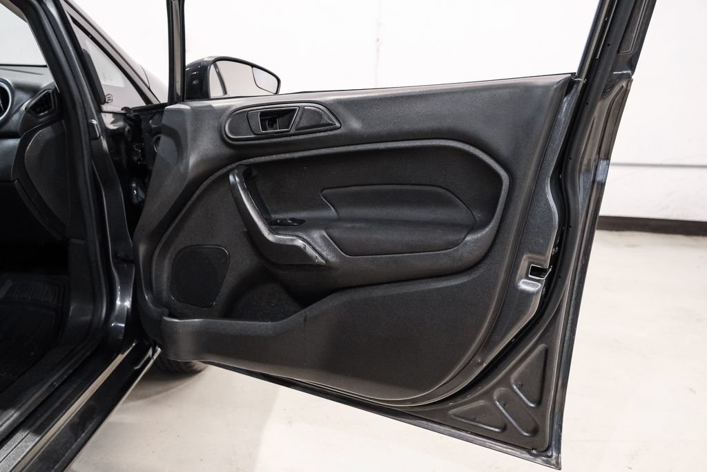 Used 2019 Ford Fiesta SE FWD image 35