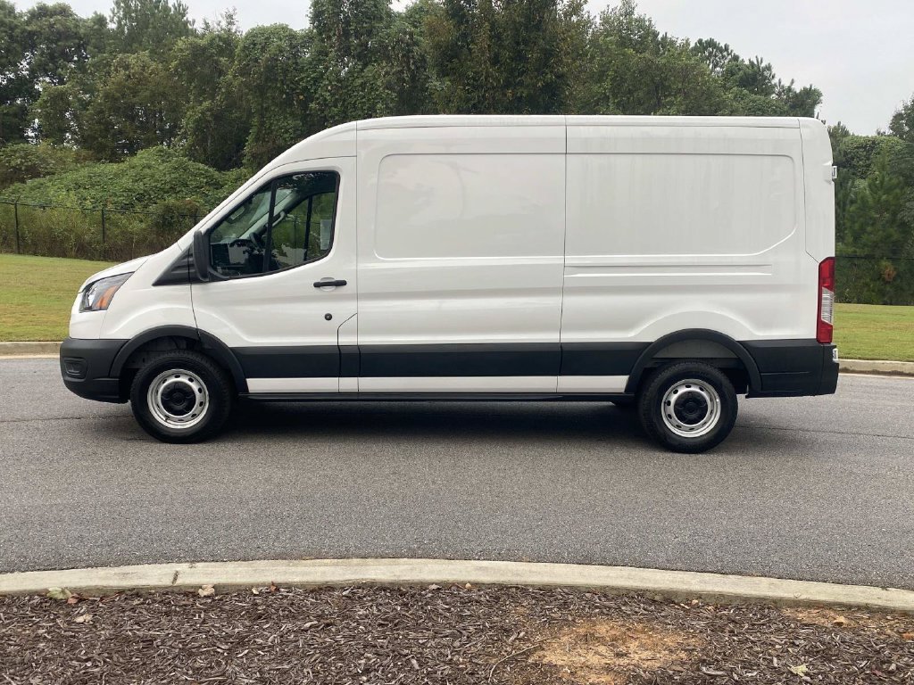 Used 2025 Ford Transit 250 148 Medium Roof RWD image 9