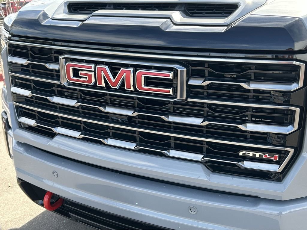 Used 2025 GMC Sierra 2500 AT4 w/ Technology Package image 30