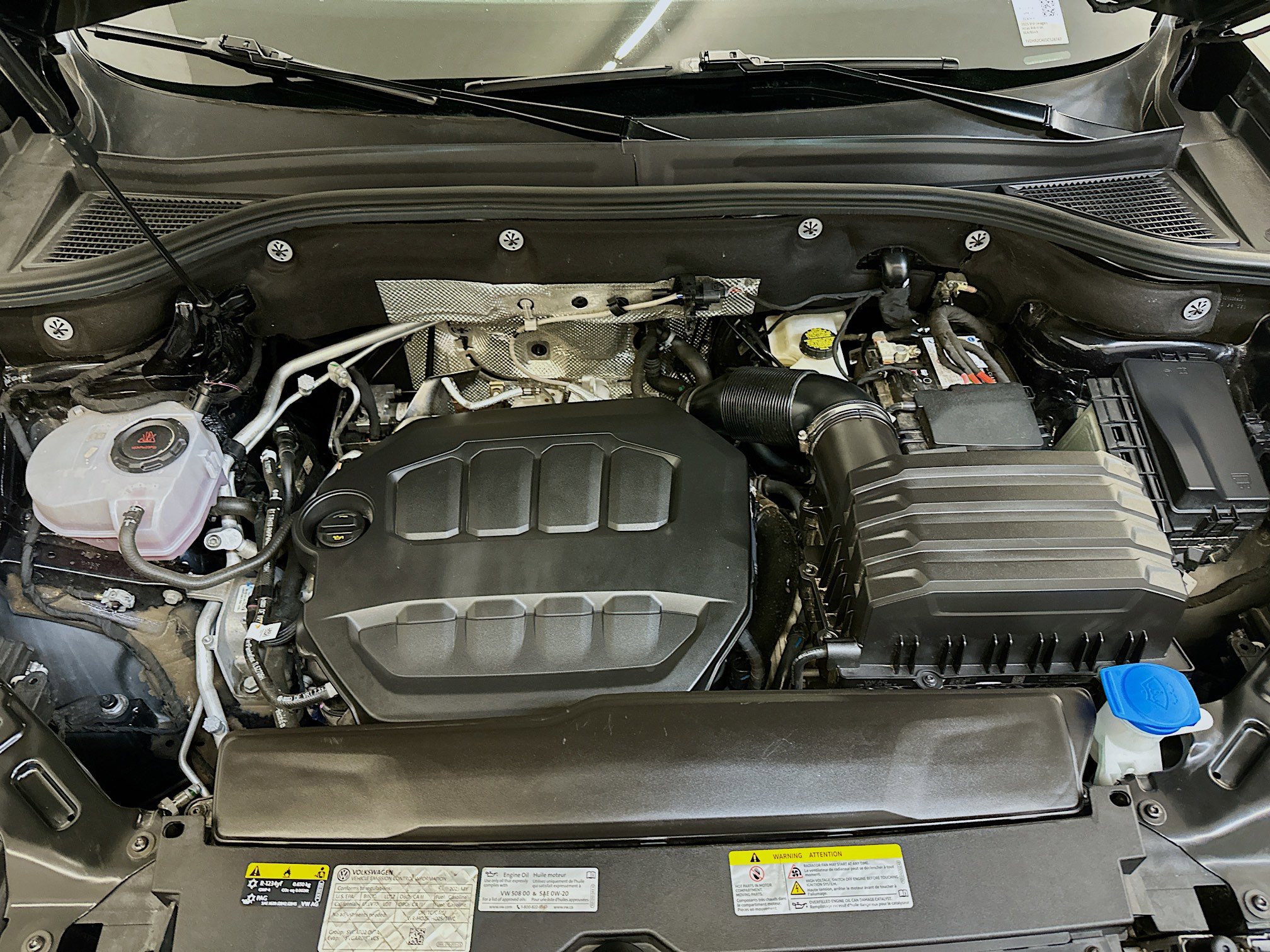 Used 2025 Volkswagen Atlas SE image 35