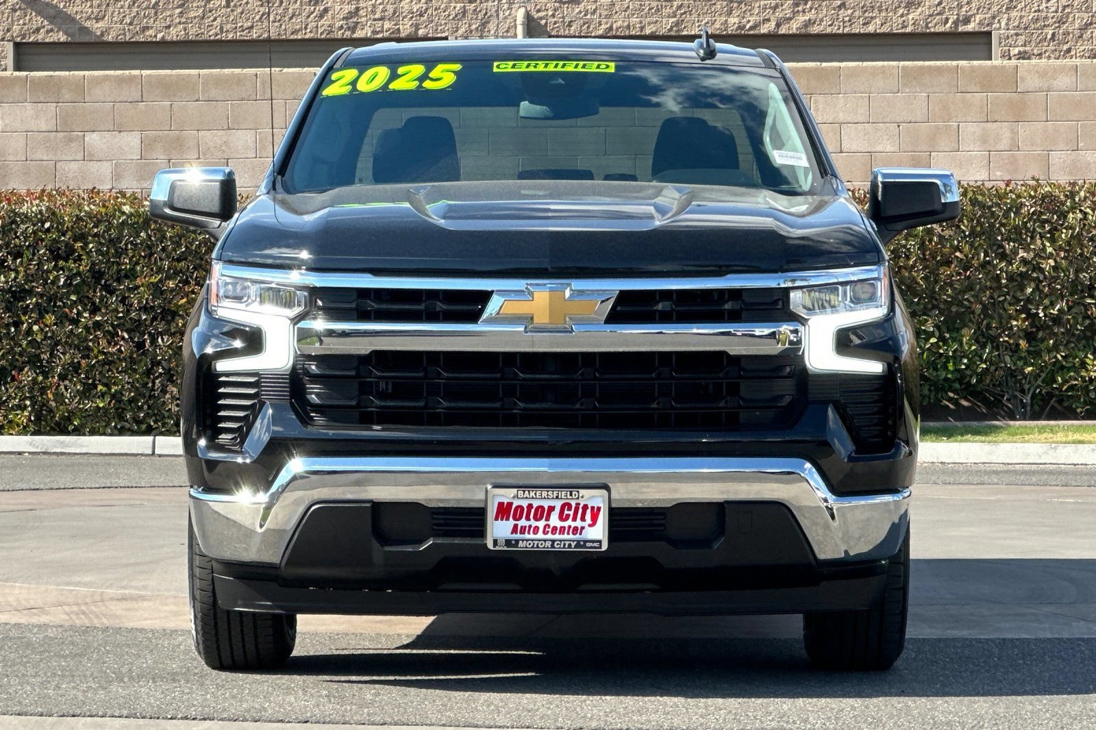 Certified 2025 Chevrolet Silverado 1500 LT RWD image 9