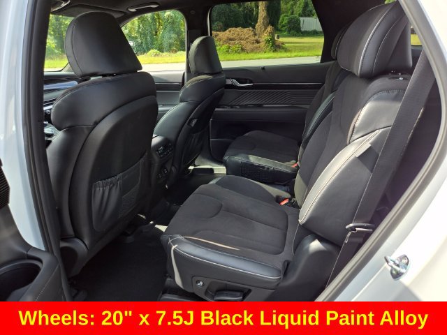 Used 2025 Hyundai Palisade Calligraphy AWD/4WD image 14