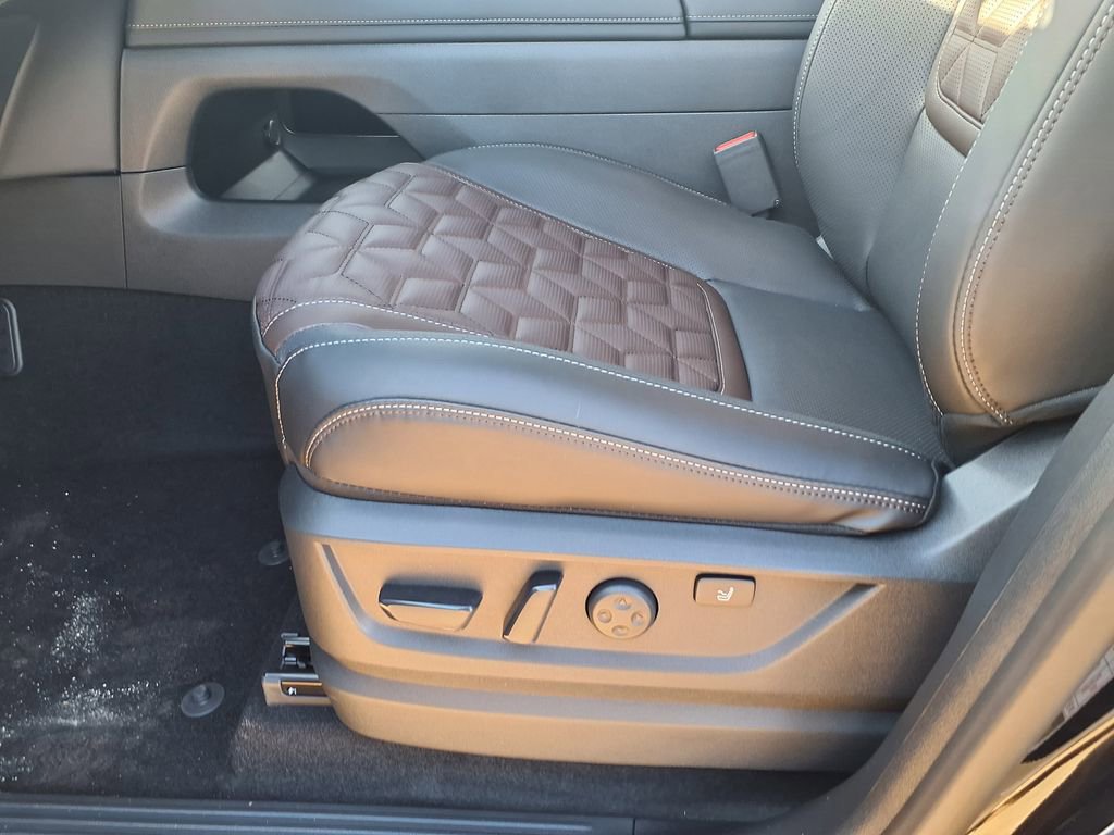 New 2026 Nissan Armada Platinum Reserve image 9