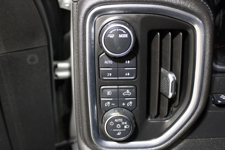 Used 2020 Chevrolet Silverado 2500 LTZ w/ LTZ Premium Package image 41