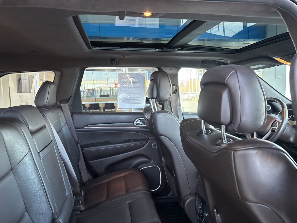 Used 2018 Jeep Grand Cherokee Summit image 32