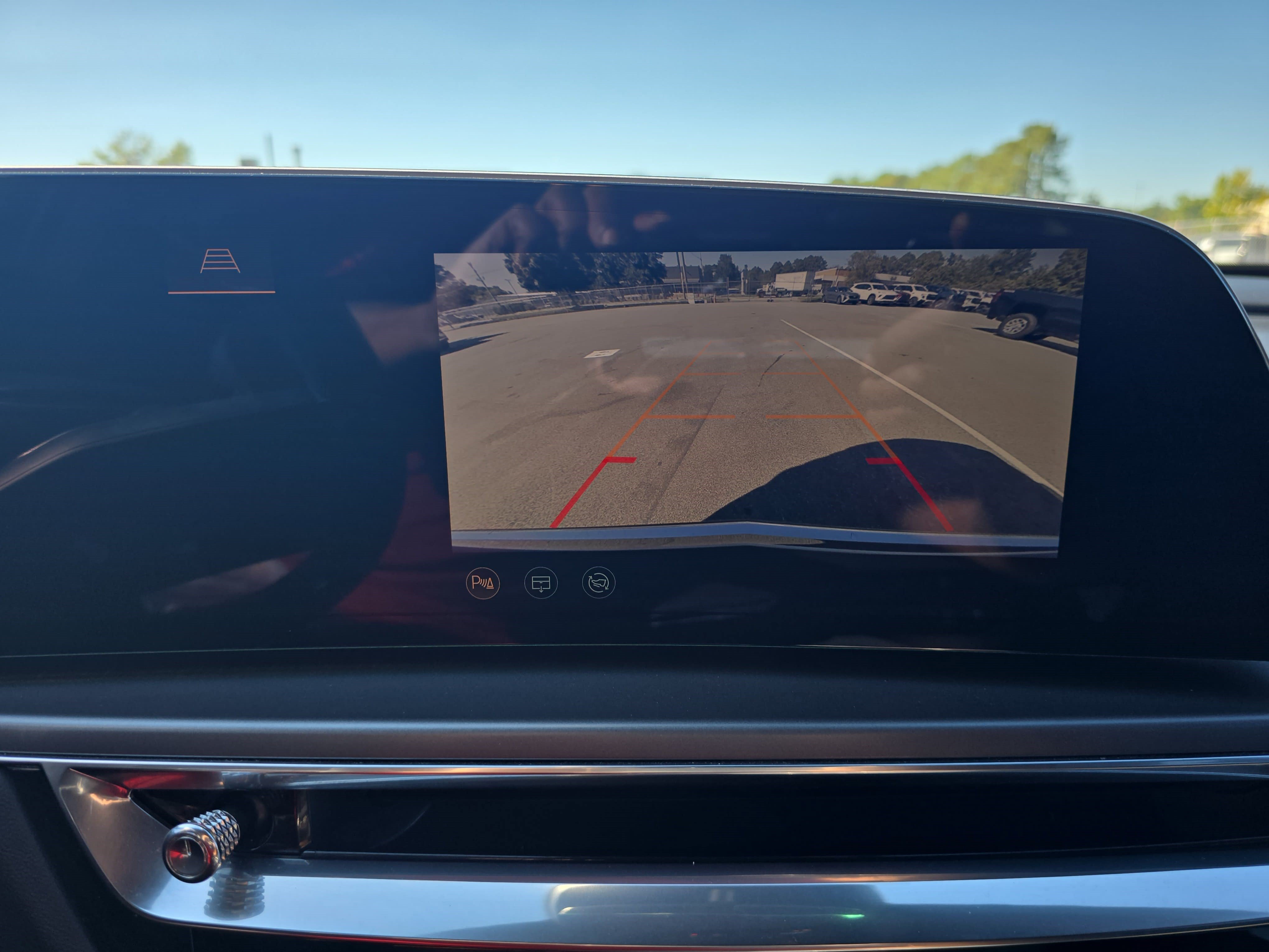 Certified 2024 Cadillac Lyriq Tech RWD image 23