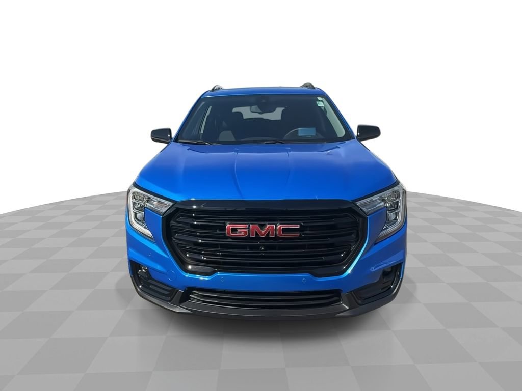 Certified 2024 GMC Terrain SLT w/ Tech Package image 3