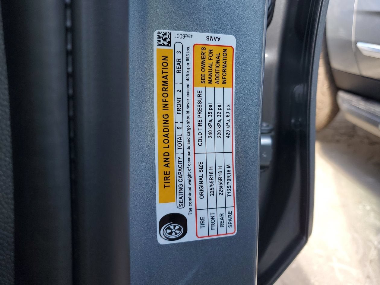 New 2026 Buick Envista Sport Touring w/ Convenience II Package FWD image 31