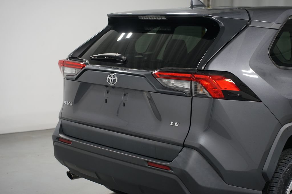 Certified 2023 Toyota RAV4 LE FWD image 9