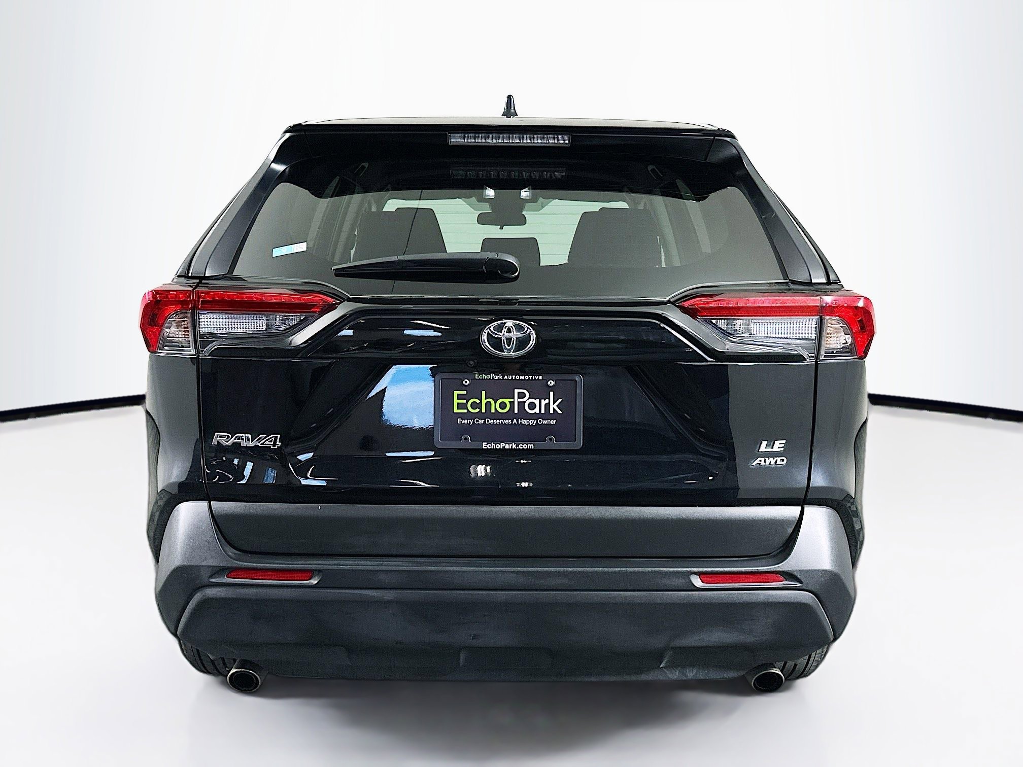 Used 2024 Toyota RAV4 LE image 7