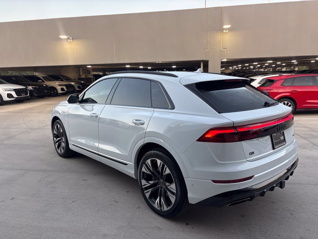 Used 2026 Audi Q8 Premium Plus AWD/4WD image 8