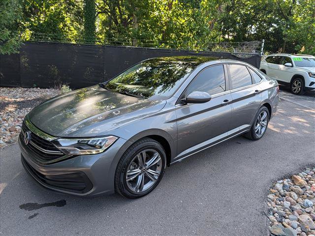 Used 2022 Volkswagen Jetta SE FWD image 1